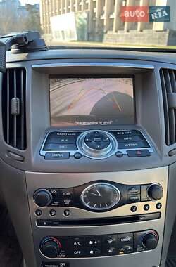 Седан Infiniti G25 2011 в 