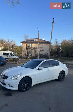 Седан Infiniti G25 2011 в Синельниковому