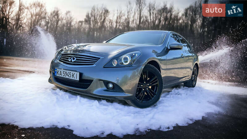 Infiniti G25 2010