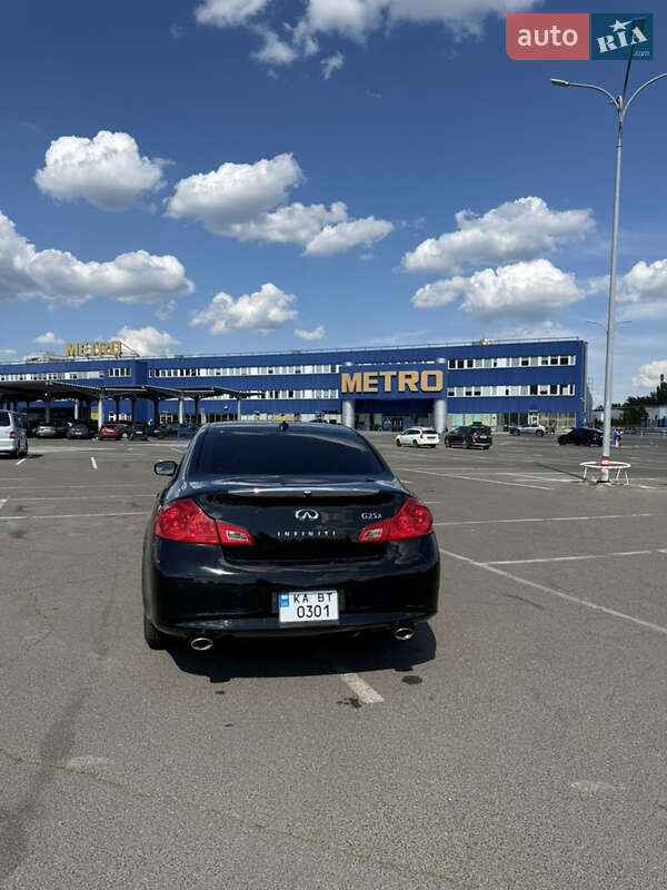 Седан Infiniti G25 2010 в Києві