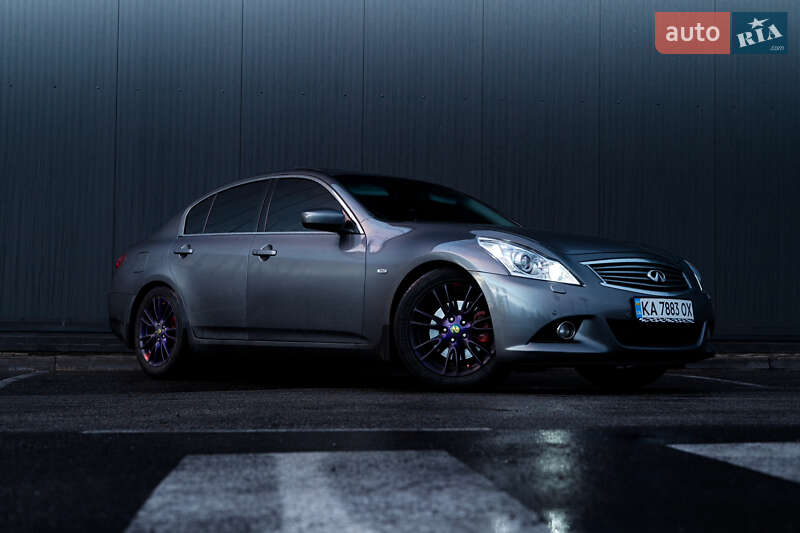 Седан Infiniti G25 2010 в Києві