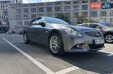 Седан Infiniti G25 2010 в Києві