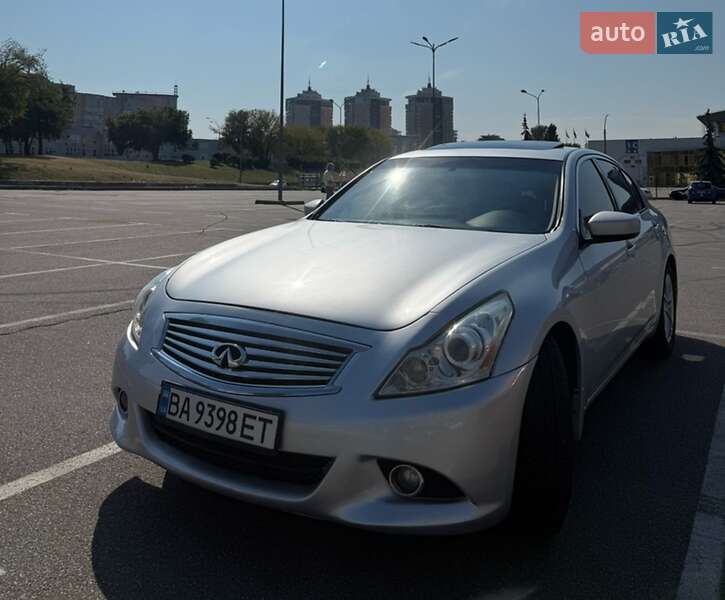 Седан Infiniti G25 2011 в Киеве фото 15 Седан Infiniti G25 2011 в Киеве