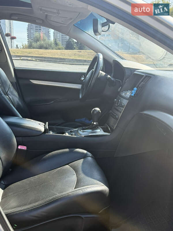 Седан Infiniti G25 2011 в Киеве фото 17 Седан Infiniti G25 2011 в Киеве