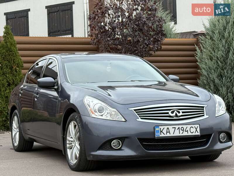 Седан Infiniti G25 2011 в Києві