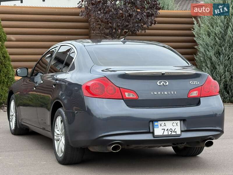 Седан Infiniti G25 2011 в Києві