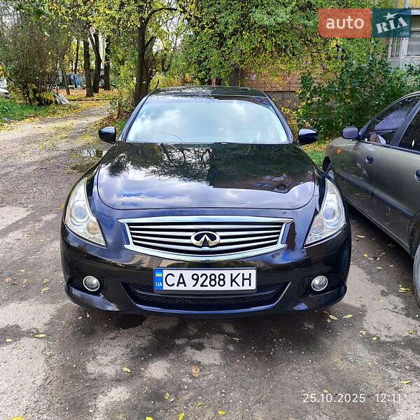Седан Infiniti G25 2011 в Умани