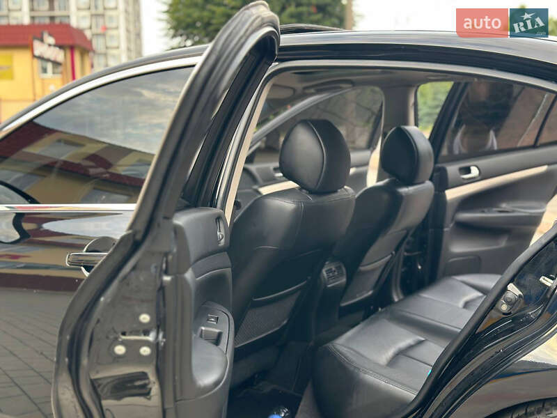 Седан Infiniti G25 2010 в Луцке фото 22 Седан Infiniti G25 2010 в Луцке