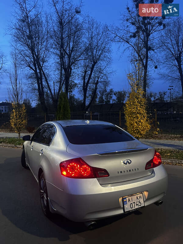 Седан Infiniti G25 2011 в Киеве фото Седан Infiniti G25 2011 в Киеве