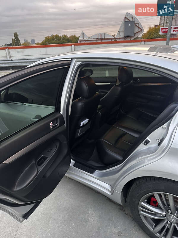 Седан Infiniti G25 2011 в Киеве фото 8 Седан Infiniti G25 2011 в Киеве