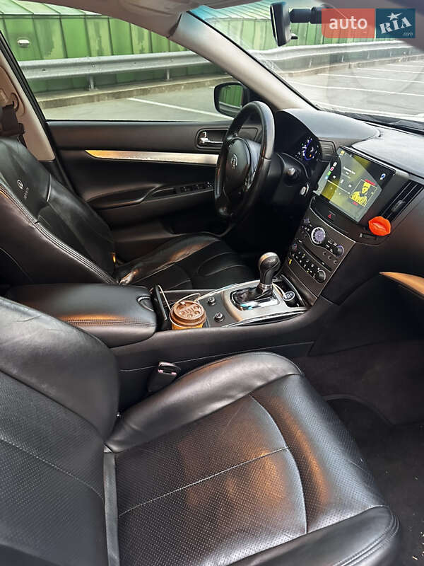 Седан Infiniti G25 2011 в Киеве фото 12 Седан Infiniti G25 2011 в Киеве