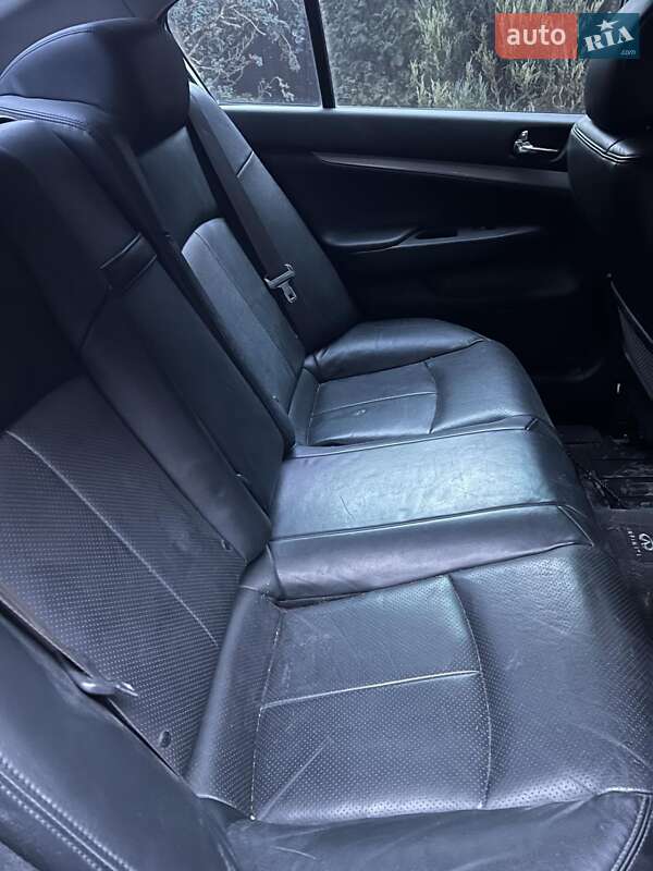 Седан Infiniti G25 2011 в Вінниці