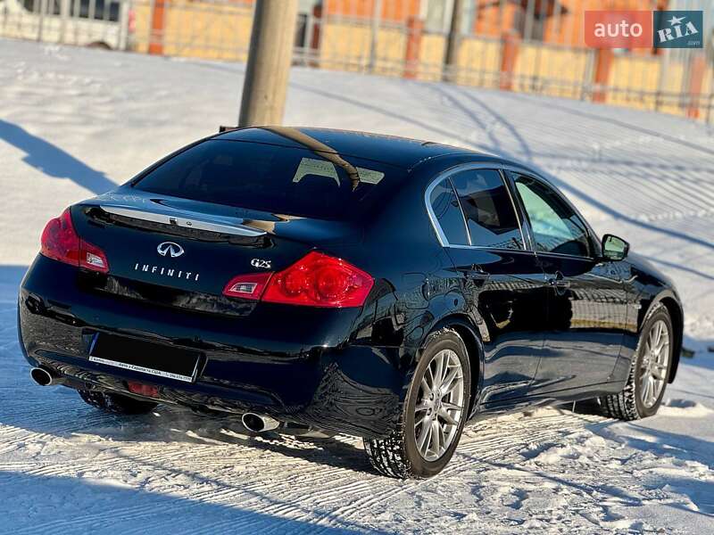 Седан Infiniti G25 2012 в Києві