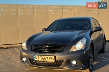 Седан Infiniti G25 2010 в Киеве