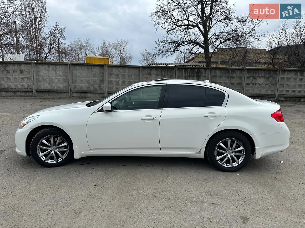 2010 Infiniti G - мініатюра 11