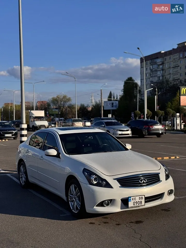 2011 Infiniti G - мініатюра 26