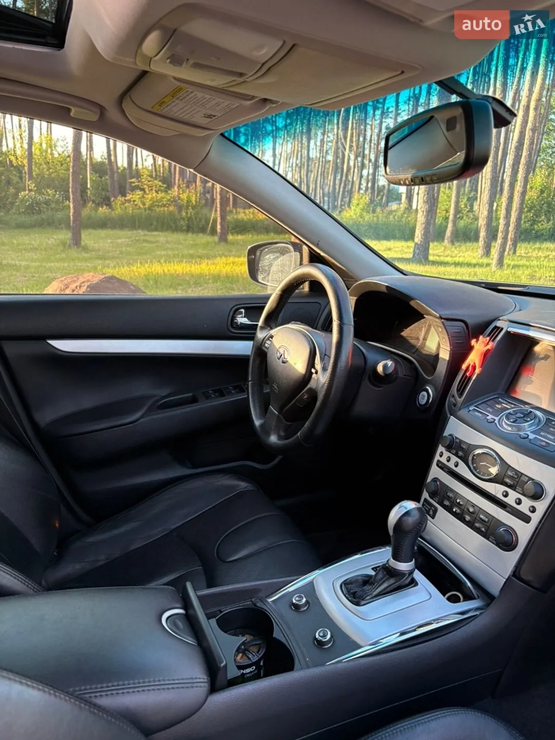 2010 Infiniti G - мініатюра 19