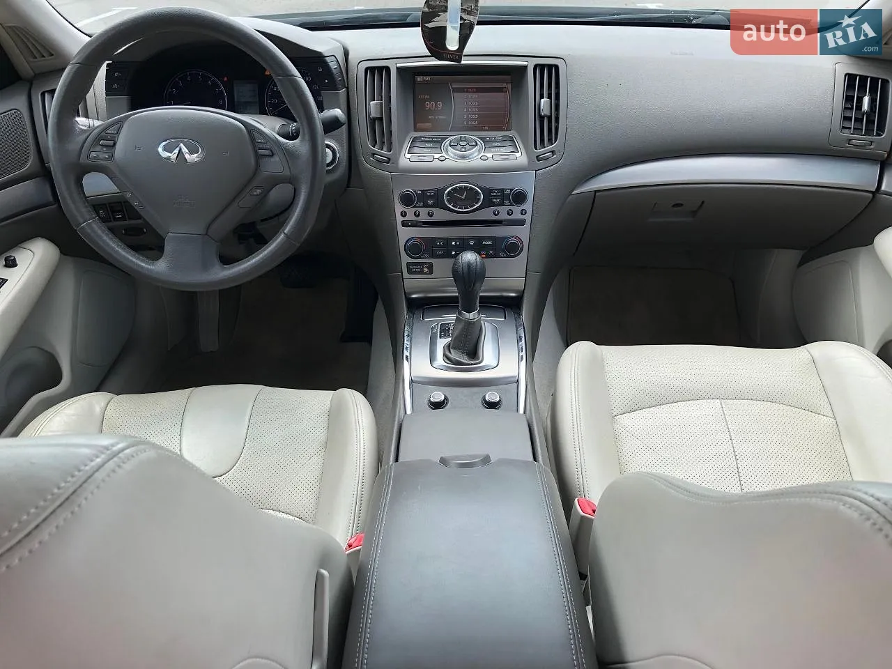 2010 Infiniti G - мініатюра 2