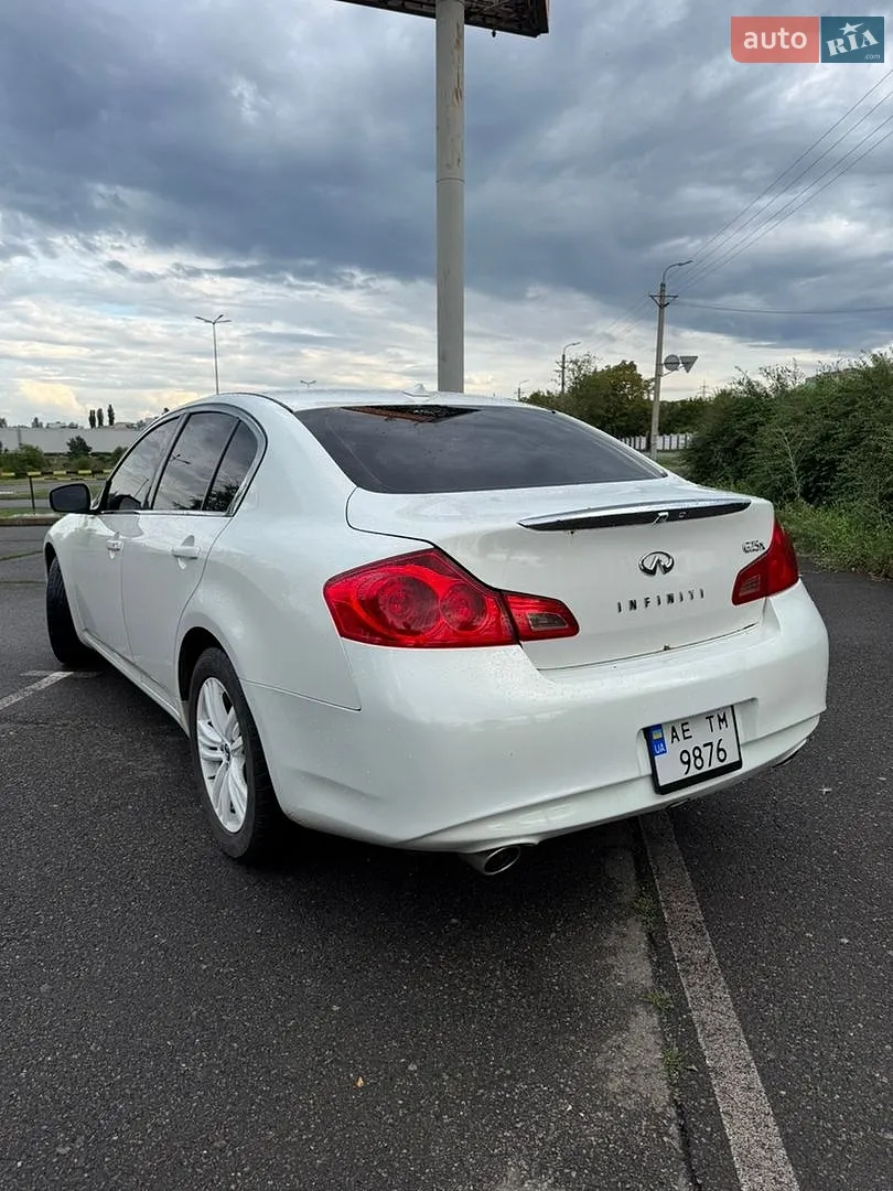 2010 Infiniti G - мініатюра 4