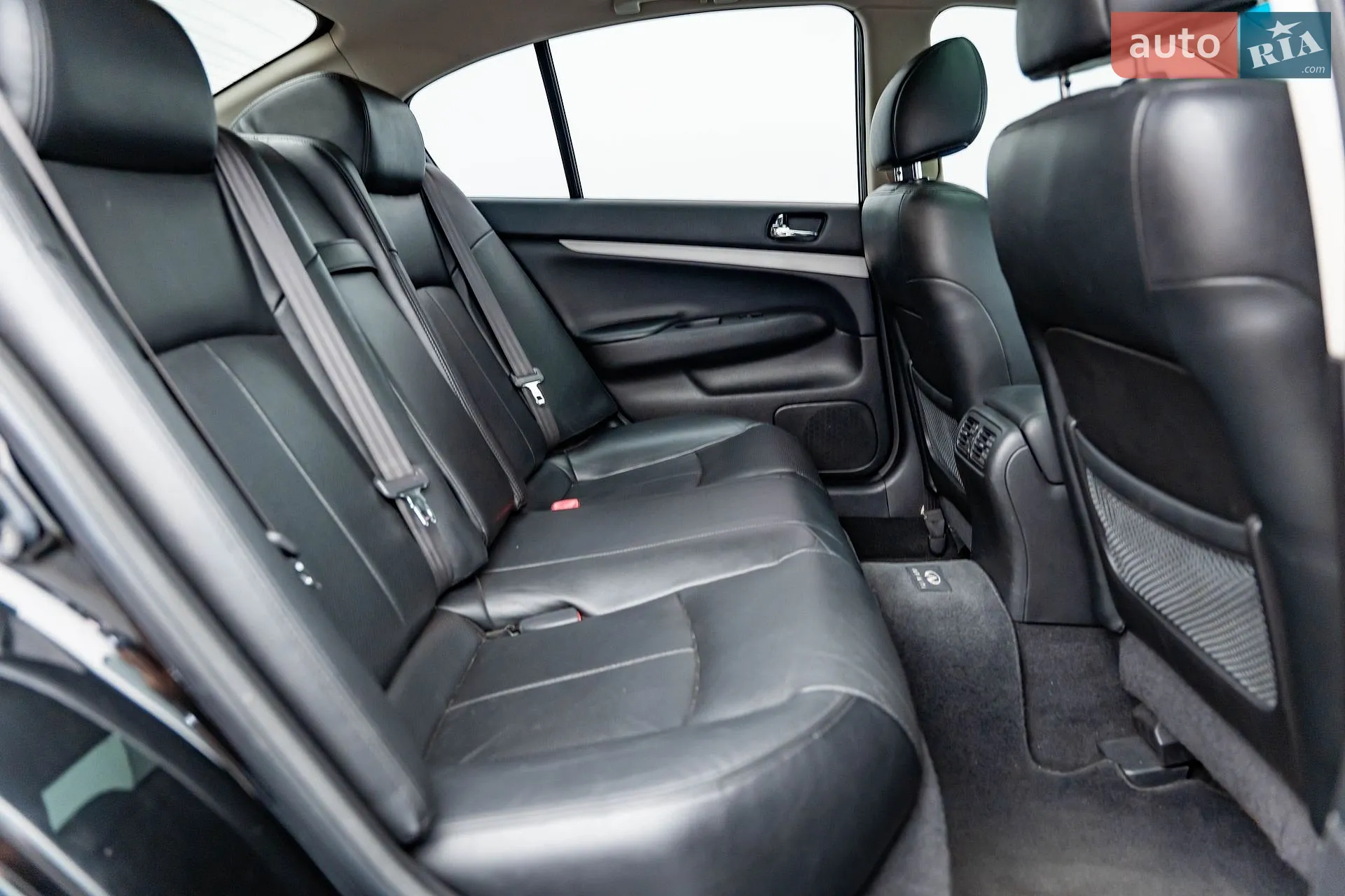 2011 Infiniti G - мініатюра 23