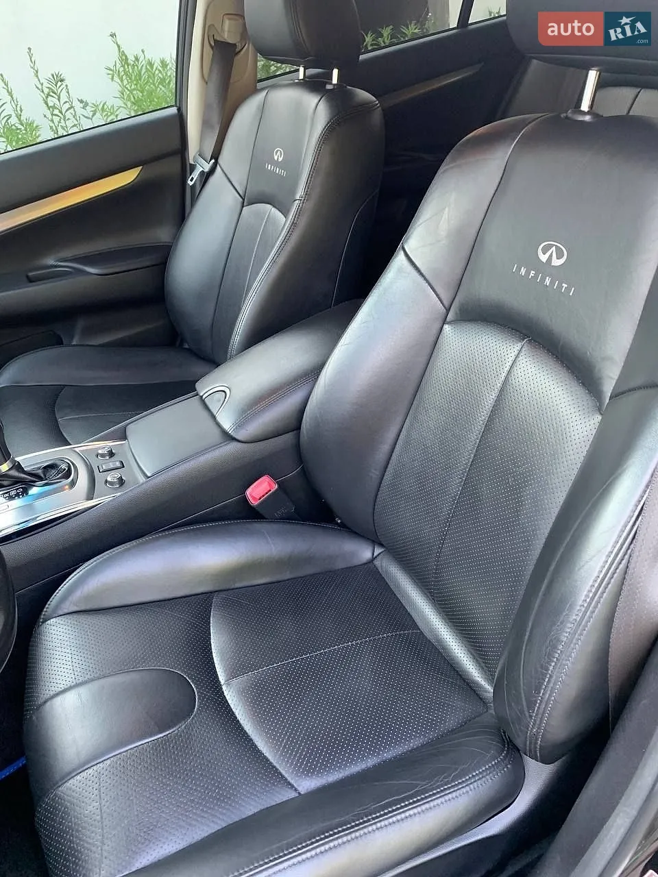 2010 Infiniti G - мініатюра 2