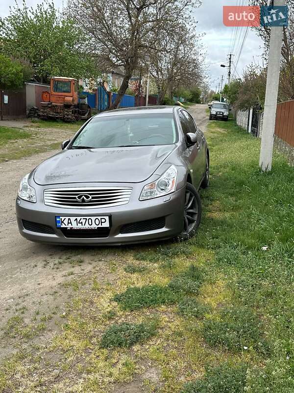 Седан Infiniti G35 2008 в 
