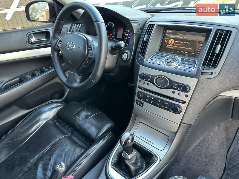 Седан Infiniti G35 2008 в Киеве