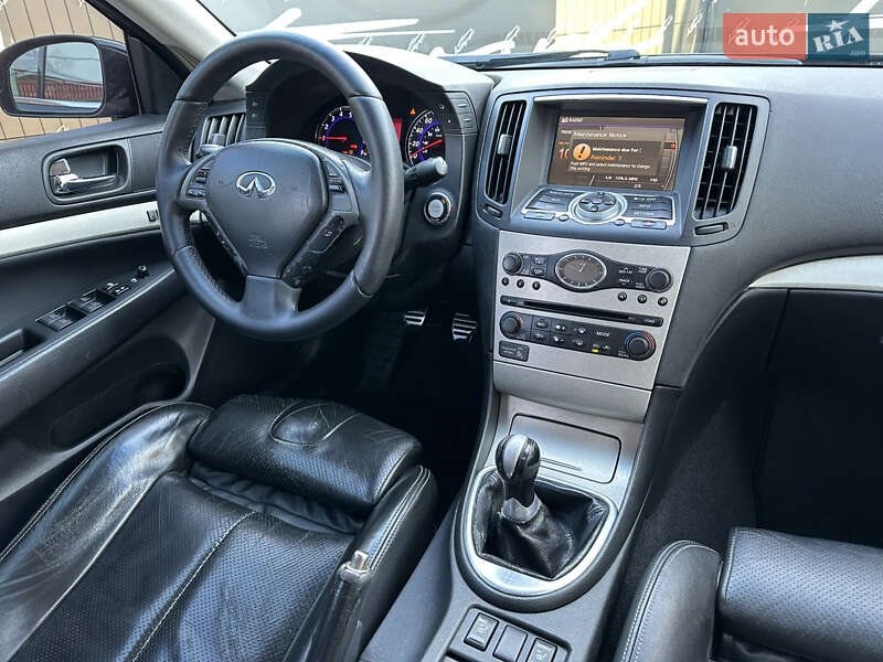 Седан Infiniti G35 2008 в Киеве