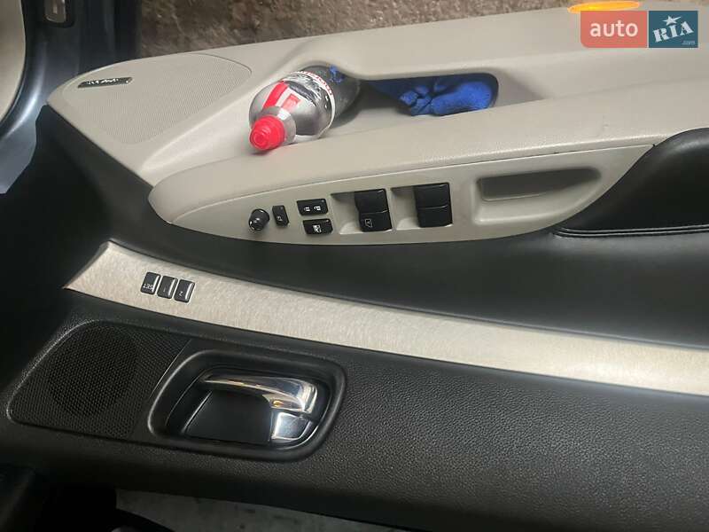 Седан Infiniti G35 2008 в Дніпрі