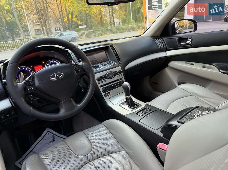 Седан Infiniti G35 2008 в Дніпрі