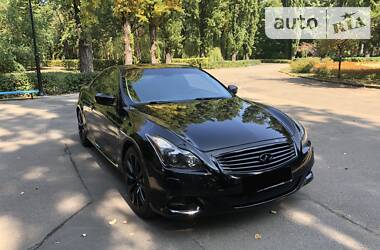 Купе Infiniti G37 2008 в Киеве