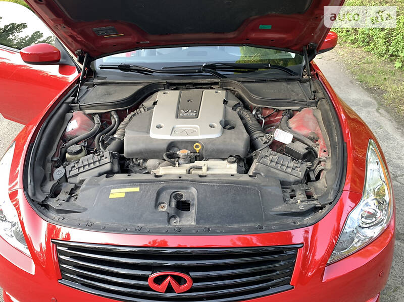 Купе Infiniti G37 2008 в Києві