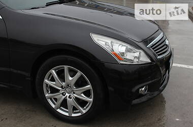 Седан Infiniti G37 2012 в Чернигове