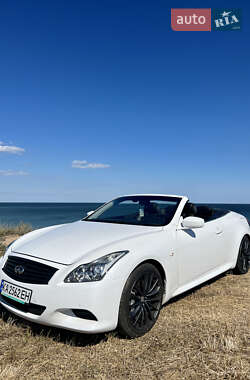 Кабриолет Infiniti G37 2009 в Киеве