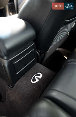 Купе Infiniti G37 2008 в Киеве