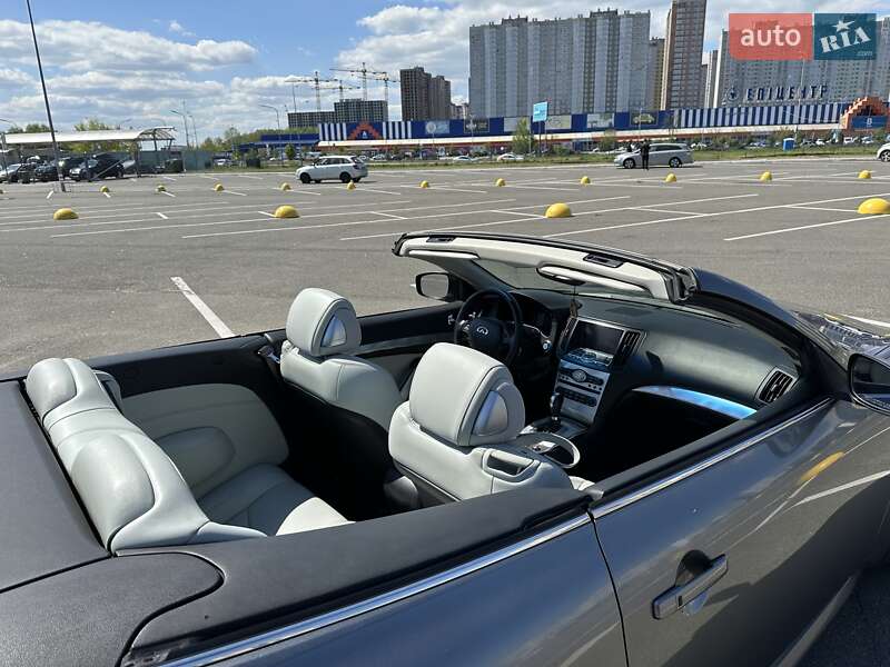 Кабриолет Infiniti G37 2011 в Киеве