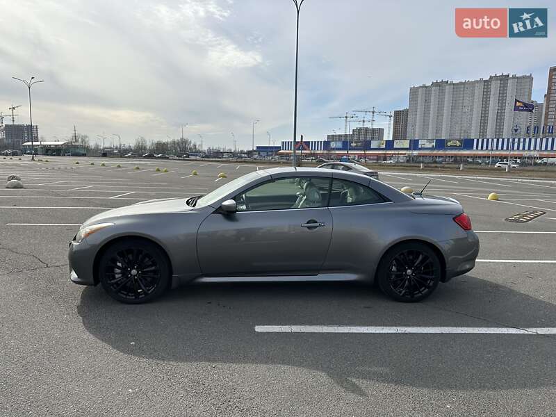 Кабриолет Infiniti G37 2011 в Киеве