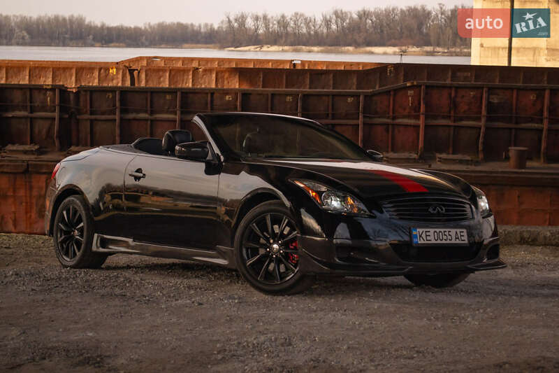 Кабріолет Infiniti G37 2013 в Кам'янському