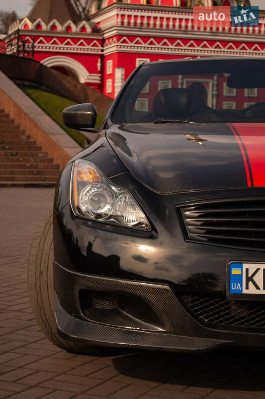 Кабріолет Infiniti G37 2013 в Кам'янському