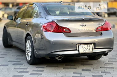 Седан Infiniti G37 2013 в Львове