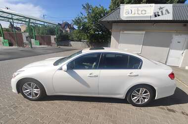 Седан Infiniti G37 2011 в Киеве