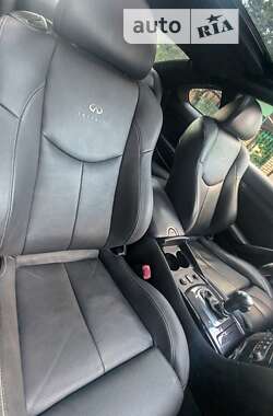 Купе Infiniti G37 2013 в Дніпрі