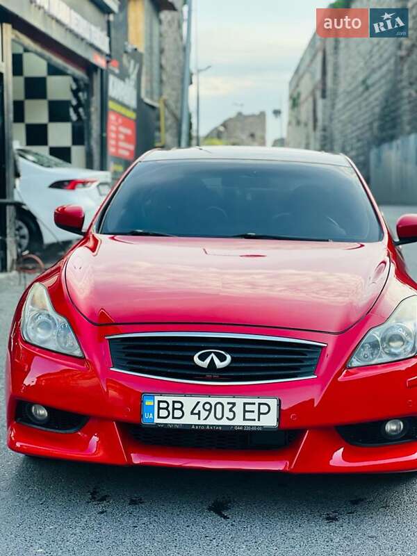 Купе Infiniti G37 2008 в Львове