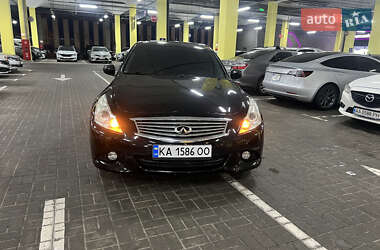 Седан Infiniti G37 2011 в Киеве