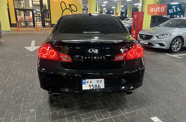 Седан Infiniti G37 2011 в Киеве