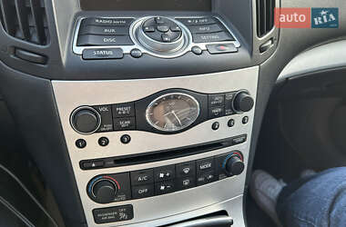 Купе Infiniti G37 2007 в 