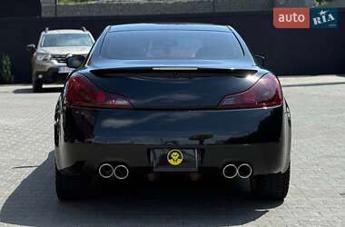 Седан Infiniti G37 2009 в 