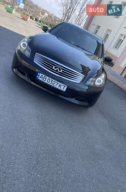 Седан Infiniti G37 2008 в Тростянце