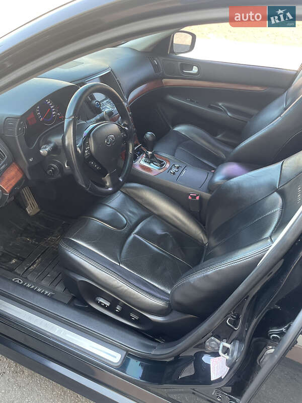 Седан Infiniti G37 2008 в Тростянце фото 13 Седан Infiniti G37 2008 в Тростянце