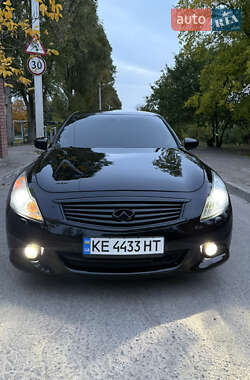 Седан Infiniti G37 2010 в Днепре